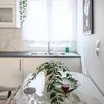 Apartman Nomea - Modern Éjo